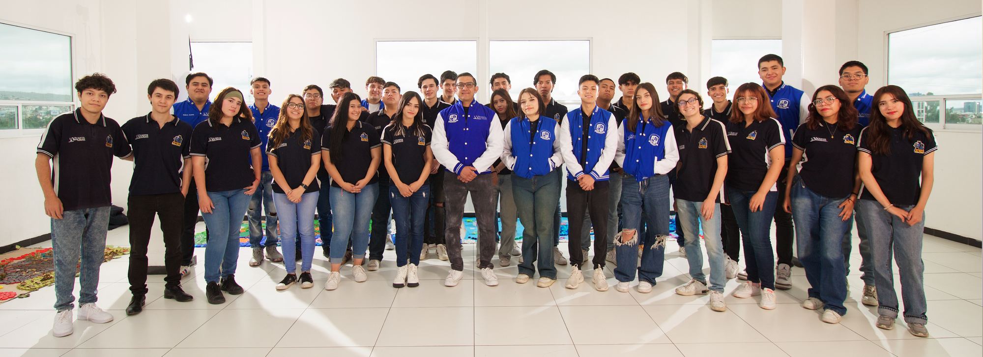 Alumnos de Antares y Riva Palacio